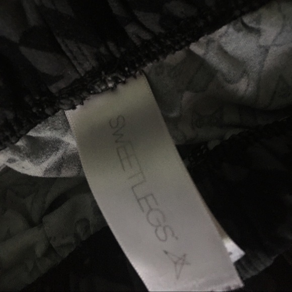 Grey and Black Leggings - Picture 2 of 2